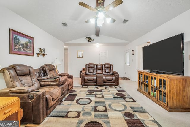 102 Steeplechase Drive, Mcdonough, GA 30252