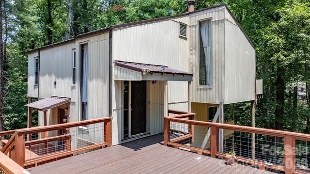 828 Manchester Street SW, Lenoir, NC 28645