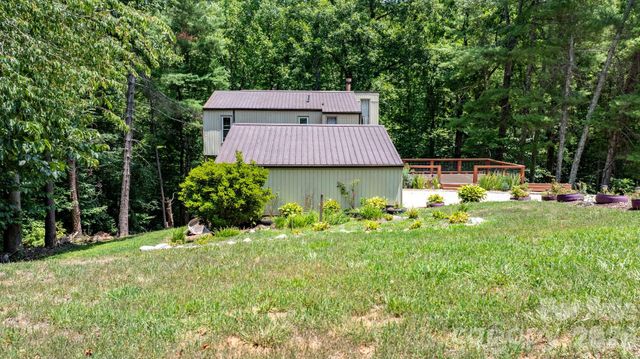 828 Manchester Street SW, Lenoir, NC 28645