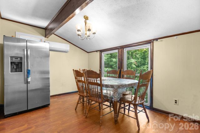 828 Manchester Street SW, Lenoir, NC 28645