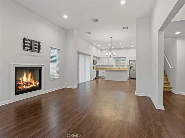 15940 W Ward Court, Van Nuys, CA 91406