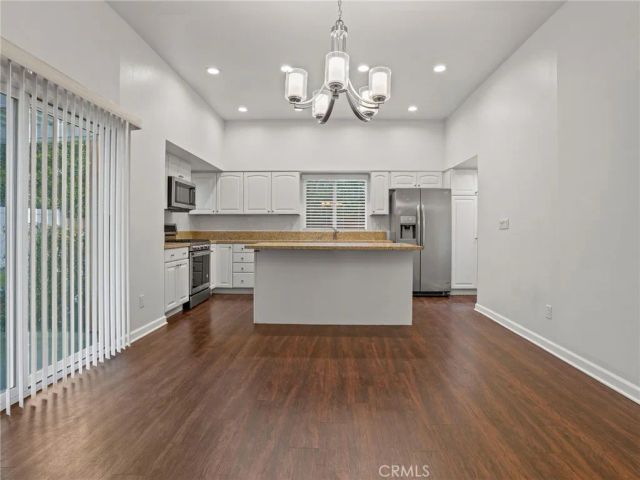 15940 W Ward Court, Van Nuys, CA 91406