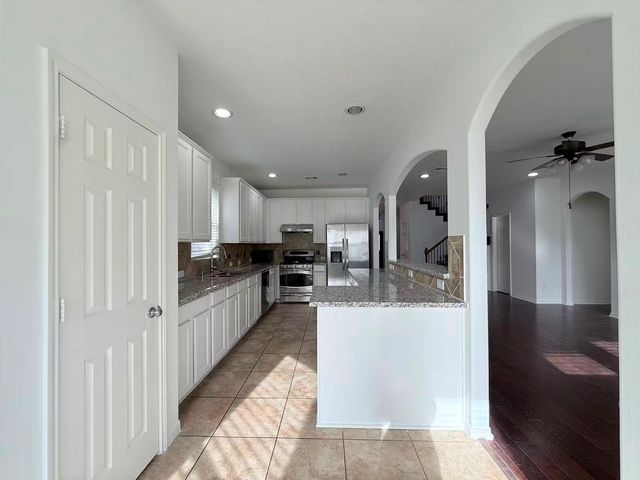 2814 Ridgeglen Lane, Houston, TX 77082