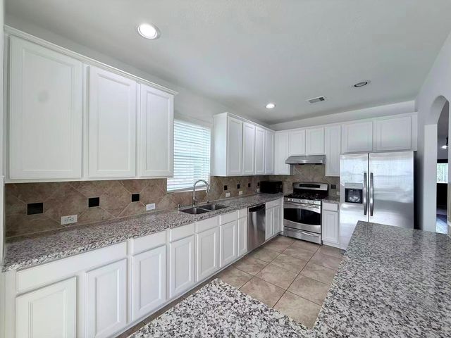 2814 Ridgeglen Lane, Houston, TX 77082