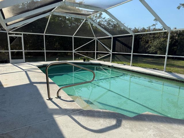 15515 N 94th St Street N, West Palm Beach, FL 33412