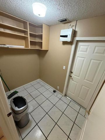 15515 N 94th St Street N, West Palm Beach, FL 33412