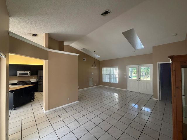 15515 N 94th St Street N, West Palm Beach, FL 33412