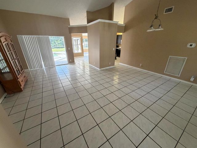 15515 N 94th St Street N, West Palm Beach, FL 33412
