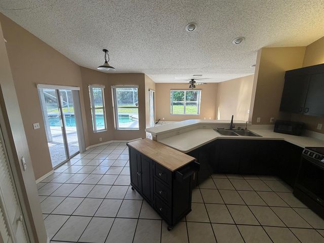 15515 N 94th St Street N, West Palm Beach, FL 33412