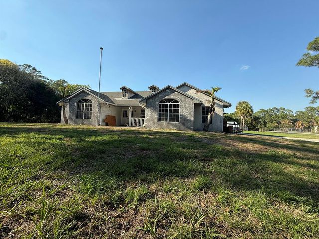 15515 N 94th St Street N, West Palm Beach, FL 33412