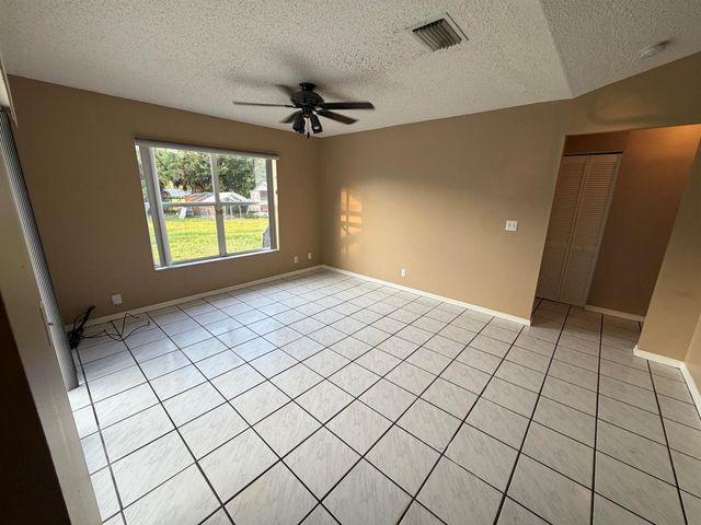 15515 N 94th St Street N, West Palm Beach, FL 33412