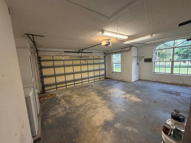 15515 N 94th St Street N, West Palm Beach, FL 33412