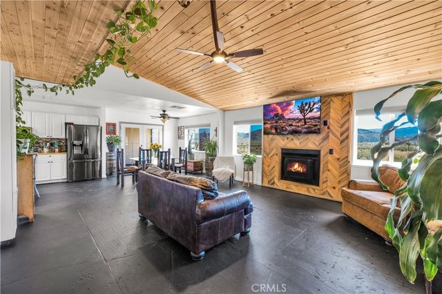 62111 Crestview Drive, Joshua Tree, CA 92252