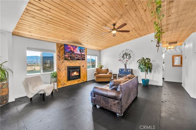 62111 Crestview Drive, Joshua Tree, CA 92252