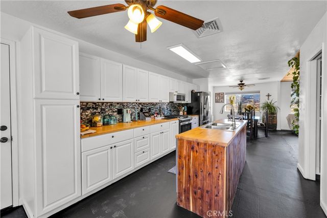 62111 Crestview Drive, Joshua Tree, CA 92252