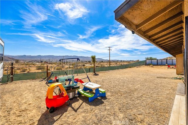 62111 Crestview Drive, Joshua Tree, CA 92252