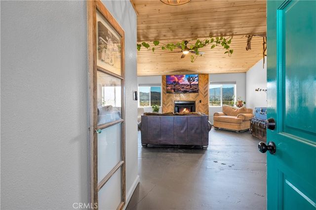 62111 Crestview Drive, Joshua Tree, CA 92252