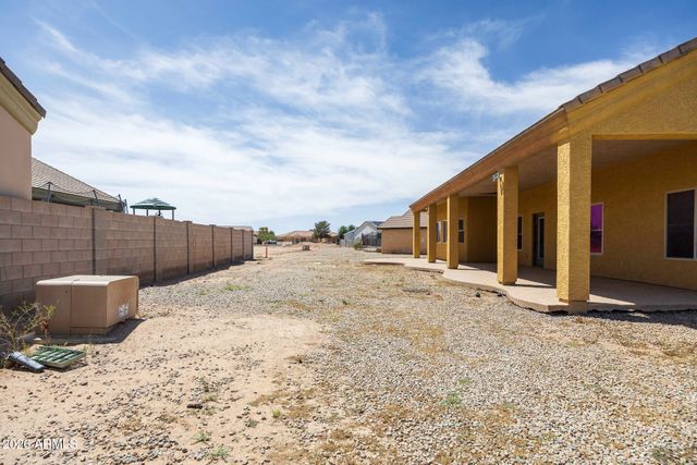 9461 W KRAMER Place, Arizona City, AZ 85123