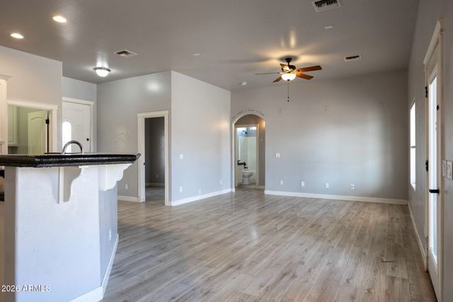 9461 W KRAMER Place, Arizona City, AZ 85123