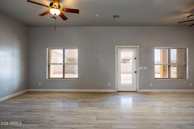 9461 W KRAMER Place, Arizona City, AZ 85123