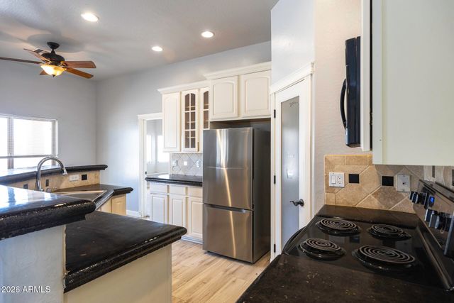 9461 W KRAMER Place, Arizona City, AZ 85123