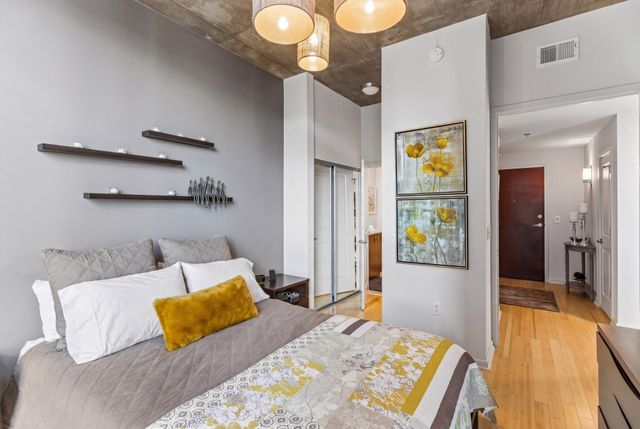 415 Church St Apt 1103, Nashville, TN 37219