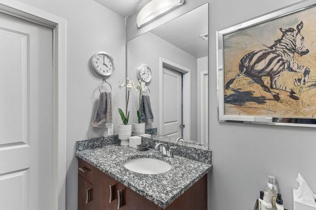 415 Church St Apt 1103, Nashville, TN 37219
