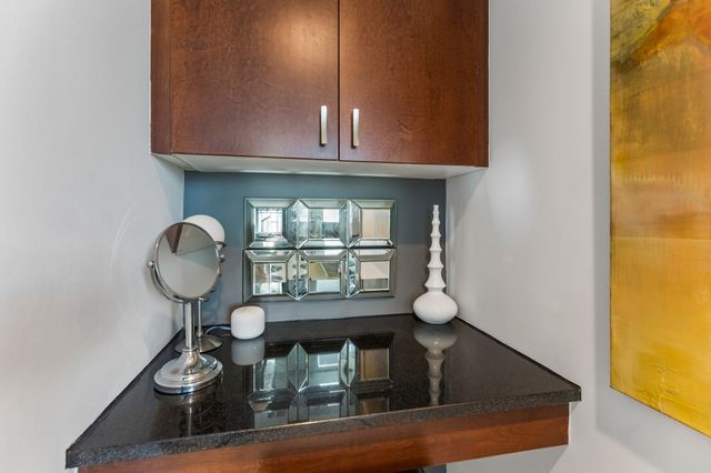 415 Church St Apt 1103, Nashville, TN 37219