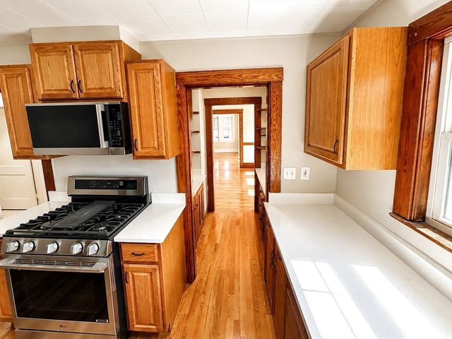 46-48 Cleveland St. 1, Arlington, MA 02474
