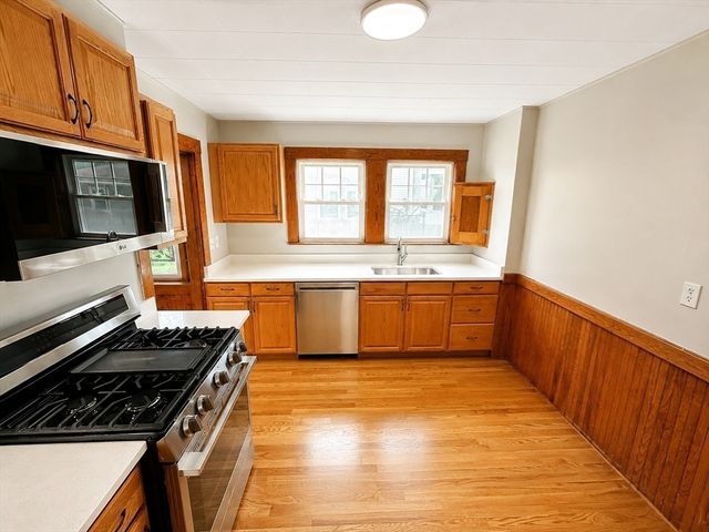 46-48 Cleveland St. 1, Arlington, MA 02474