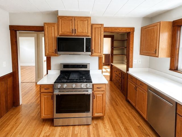 46-48 Cleveland St. 1, Arlington, MA 02474