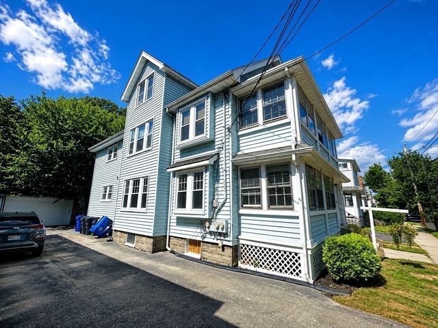 46-48 Cleveland St. 1, Arlington, MA 02474