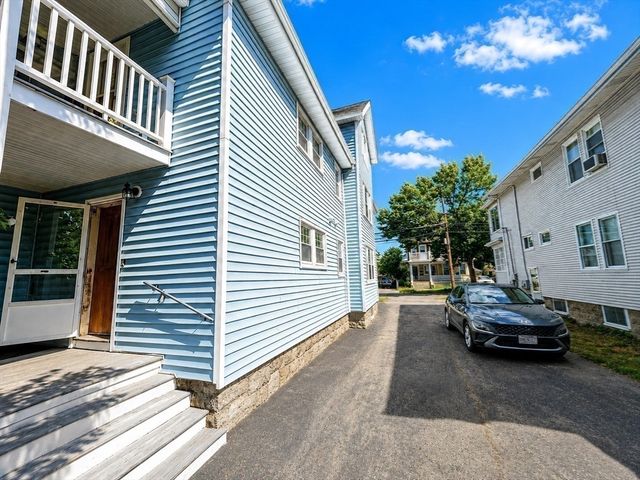 46-48 Cleveland St. 1, Arlington, MA 02474