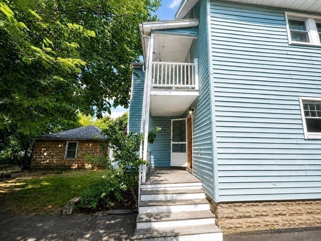 46-48 Cleveland St. 1, Arlington, MA 02474