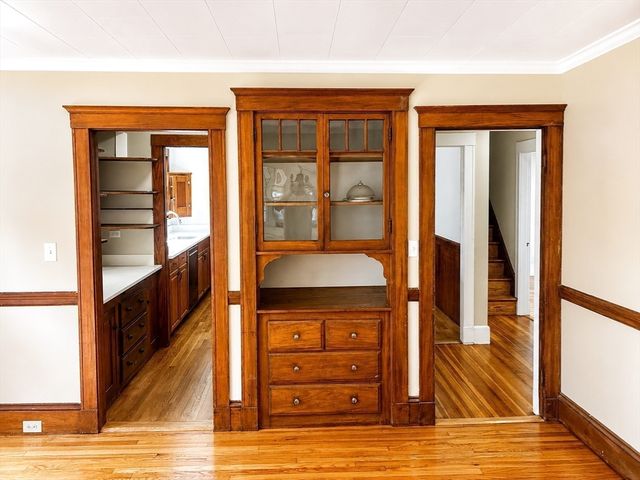 46-48 Cleveland St. 1, Arlington, MA 02474