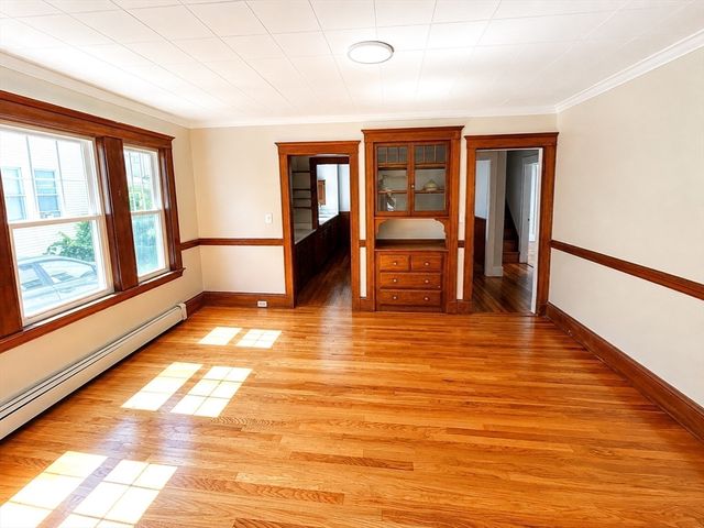 46-48 Cleveland St. 1, Arlington, MA 02474