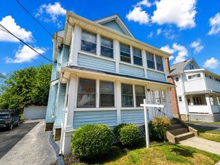 46-48 Cleveland St. 1, Arlington, MA 02474