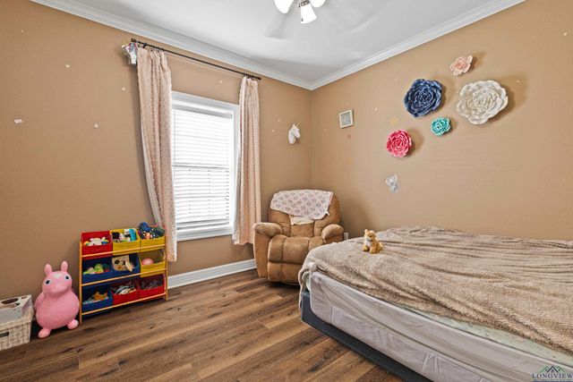 124 WOODPECKER RD, Gladewater, TX 75647