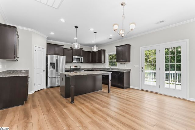 124 Waltzing Vine Lane, Williamston, SC 29697