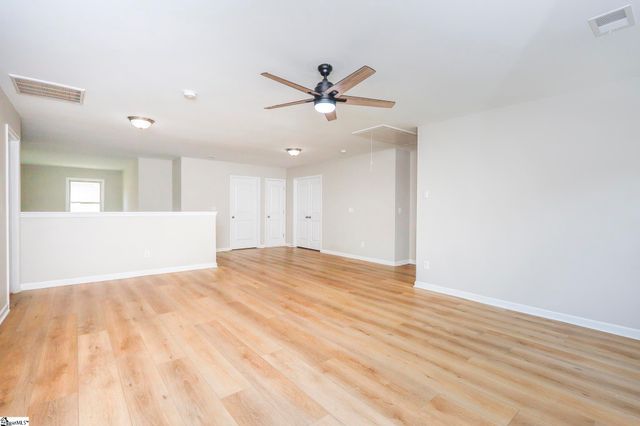 124 Waltzing Vine Lane, Williamston, SC 29697