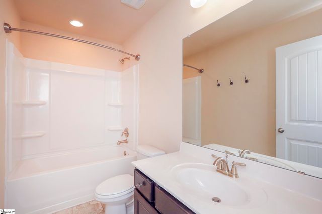 124 Waltzing Vine Lane, Williamston, SC 29697