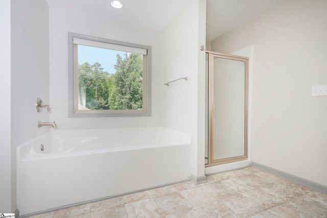 124 Waltzing Vine Lane, Williamston, SC 29697