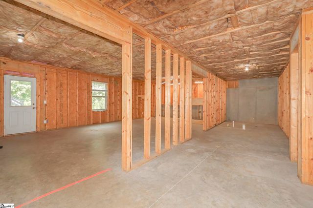 124 Waltzing Vine Lane, Williamston, SC 29697