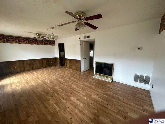 700 S Cashua Dr 10B, Florence, SC 29501