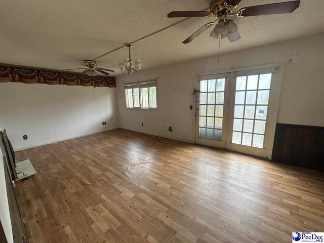 700 S Cashua Dr 10B, Florence, SC 29501