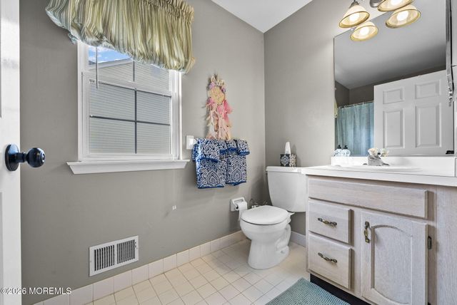 1 Raleigh Pass, Colts Neck, NJ 07722