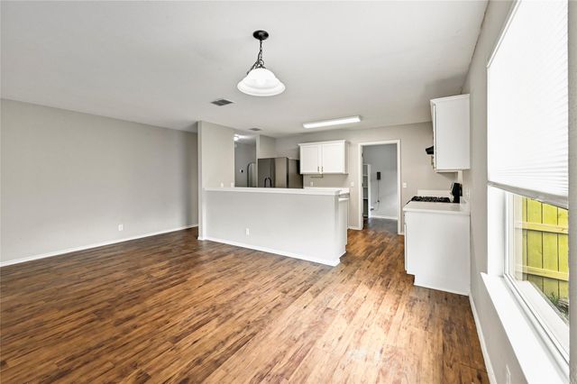 6813 Sabrina DR, Austin, TX 78747