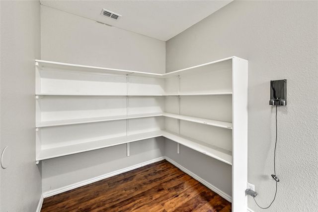 6813 Sabrina DR, Austin, TX 78747