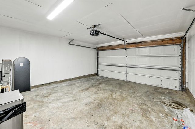 6813 Sabrina DR, Austin, TX 78747