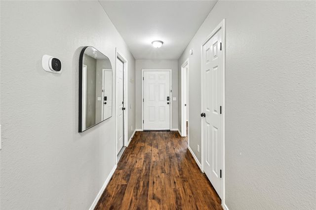 6813 Sabrina DR, Austin, TX 78747